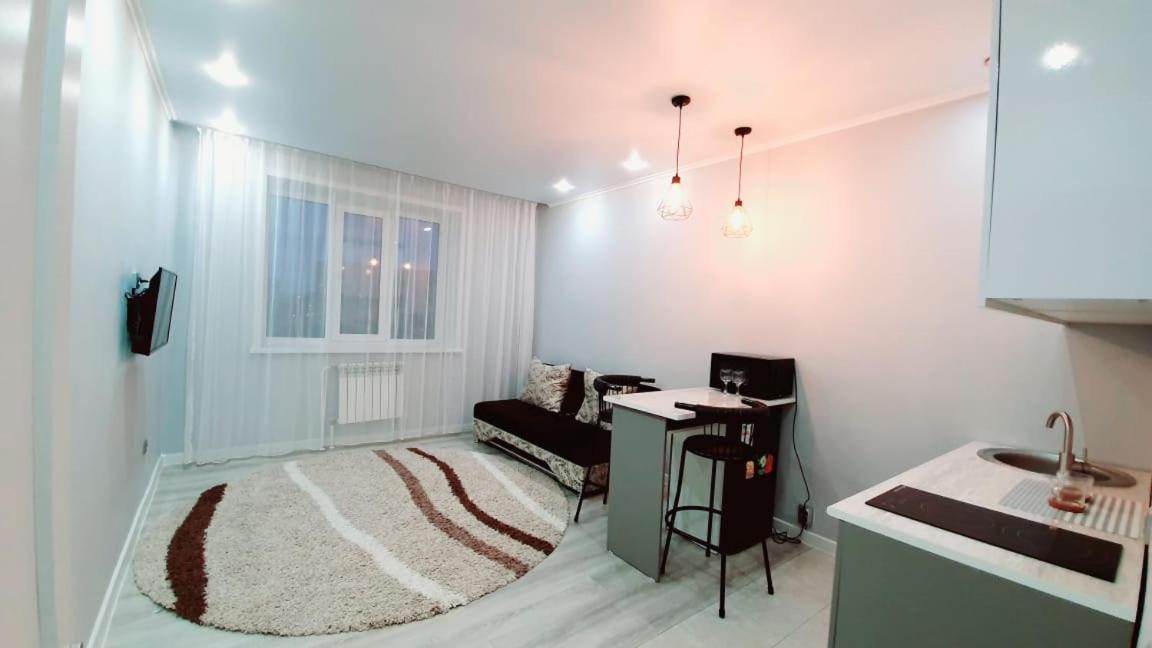 1 Ком Квартира Аблайхана 1 Kökşetaw Esterno foto